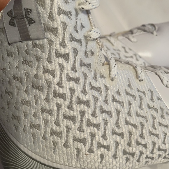 Women’s UA Highlight MC Lacrosse Cleats - Picture 4 of 5